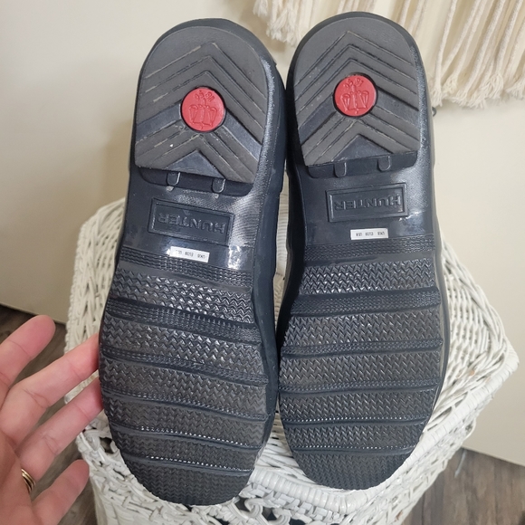 Hunter Buckle Gloss Grey Short Rain Boots 8 EUC - Picture 7 of 8